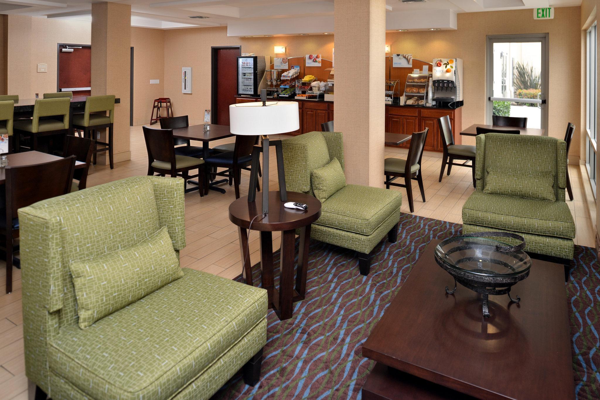 Holiday Inn Express San Diego - Otay Mesa, an IHG hotel Exterior foto